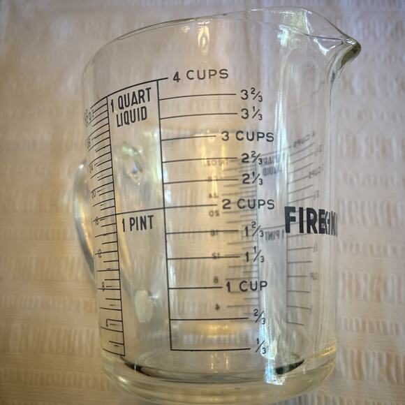 Vintage 4–Cup Fire King Measuring Cup with Blue Lettering #499 - Picture 3 of 14
